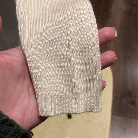 30. Vintage Melanie Lynn Turtleneck - Picture 6 of 9